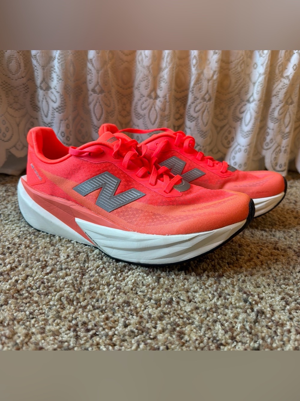 New Balance FuelCell Rebel v5 Running Shoe Unisex W9.5/M8 Urgent Red Walking